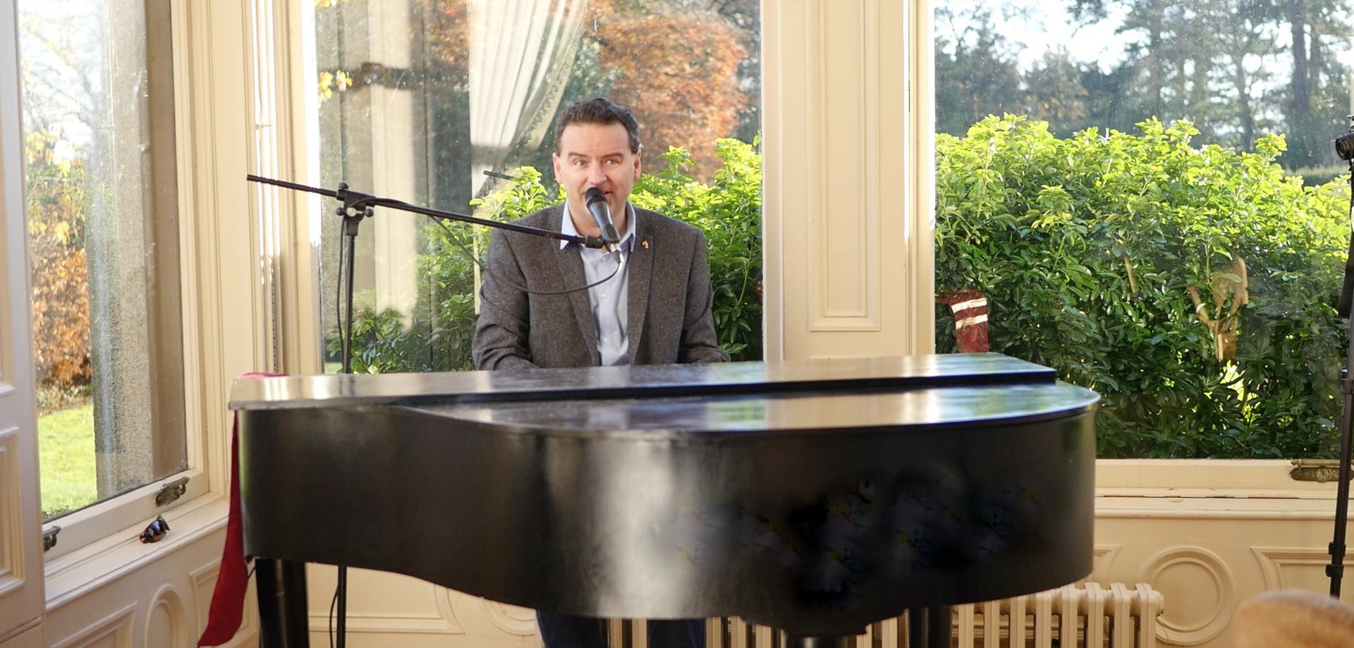Wedding Singer - Piano Player - Sean De Burca